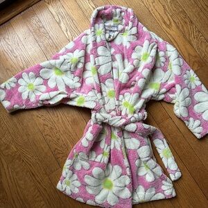 Adorable, plush Terri cloth flower bathrobe size small perfect condition.